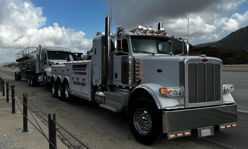 Heavy Duty Towing in San Diego
