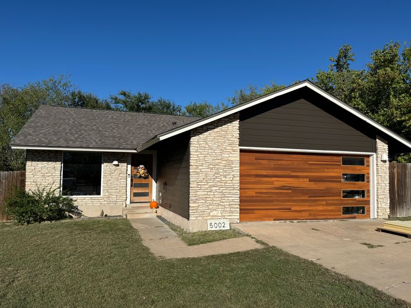 siding contractor Austin TX